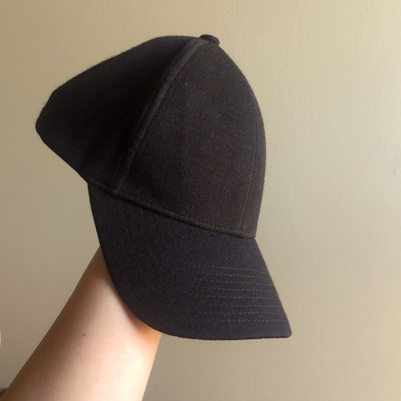 Aritzia black baseball cap
